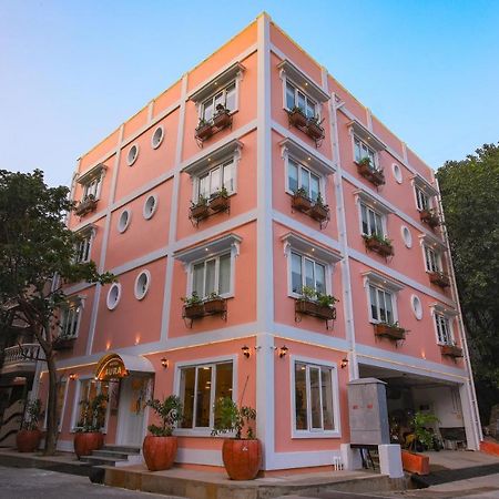 Hotel Aura By Woco Stays Pondicherry Dış mekan fotoğraf